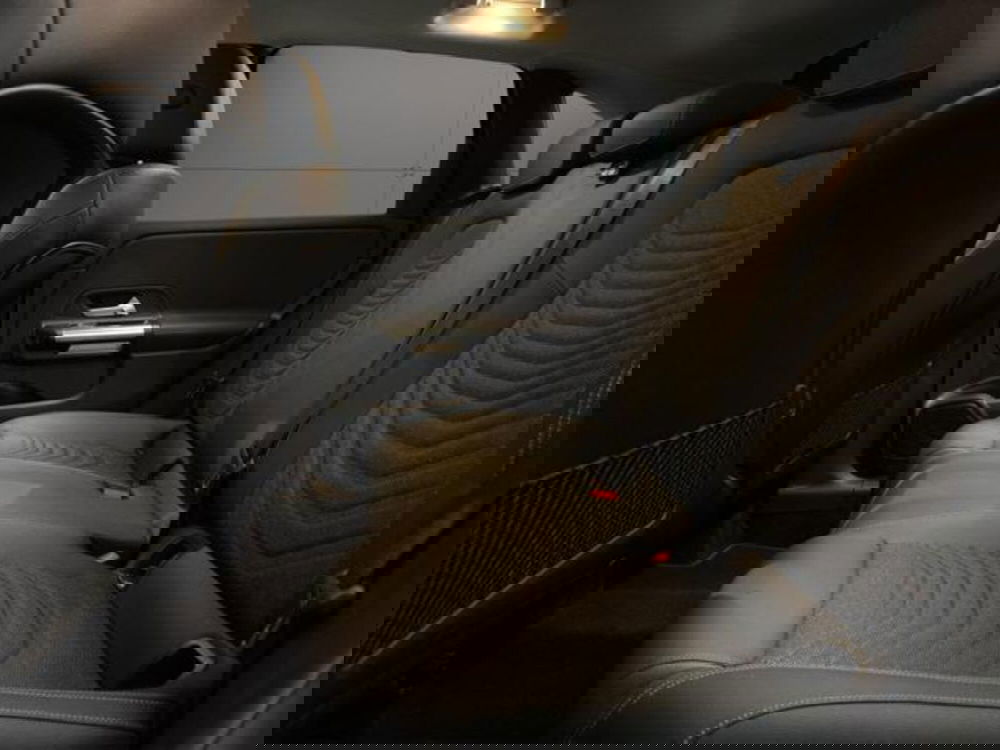 Mercedes-Benz Classe B usata a Milano (11)