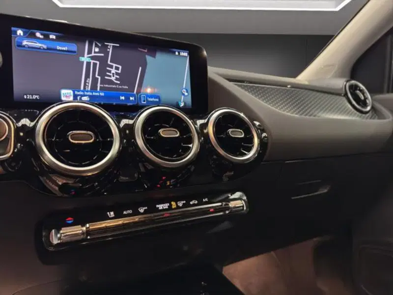 Mercedes-Benz Classe B usata a Milano (13)