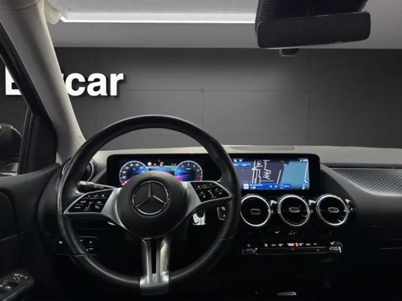 Mercedes-Benz Classe B usata a Milano (8)