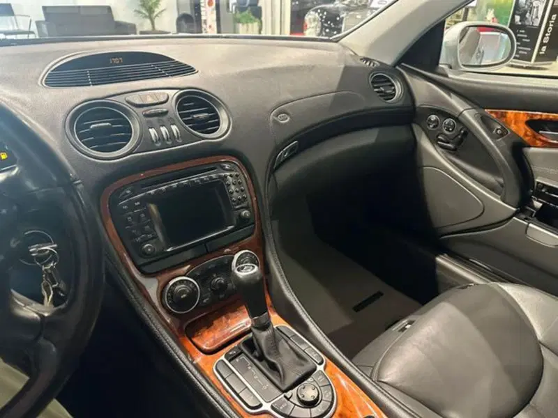 Mercedes-Benz SL usata a Milano (10)