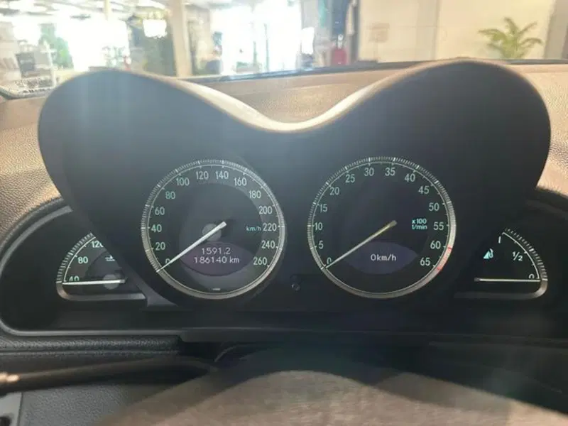 Mercedes-Benz SL usata a Milano (11)