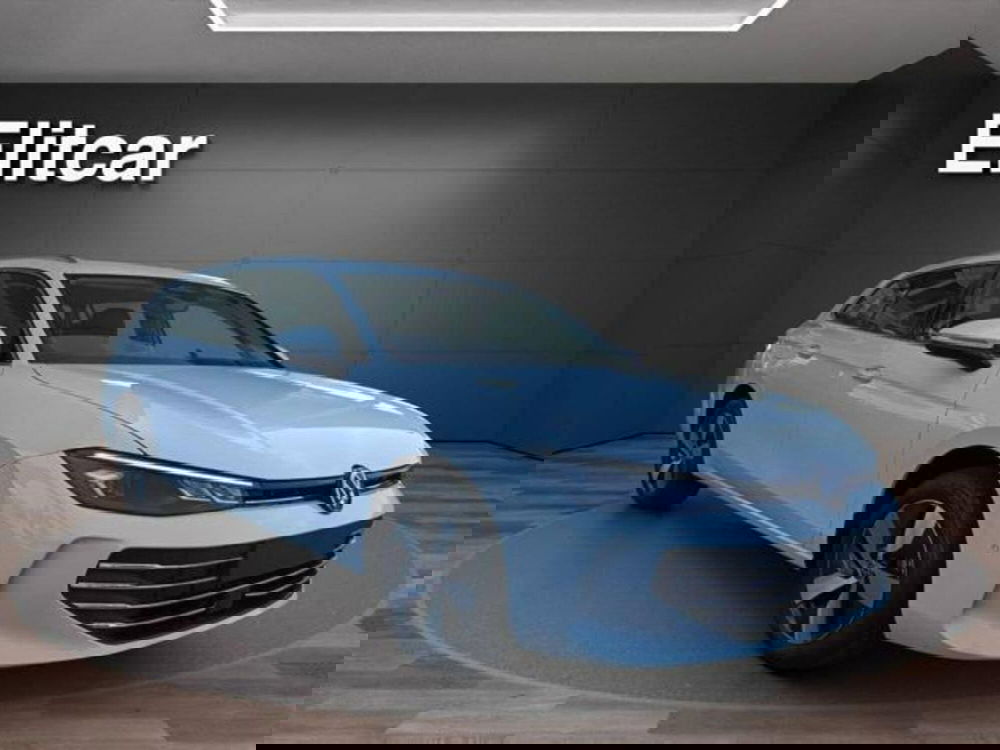 Volkswagen Passat nuova a Milano (4)