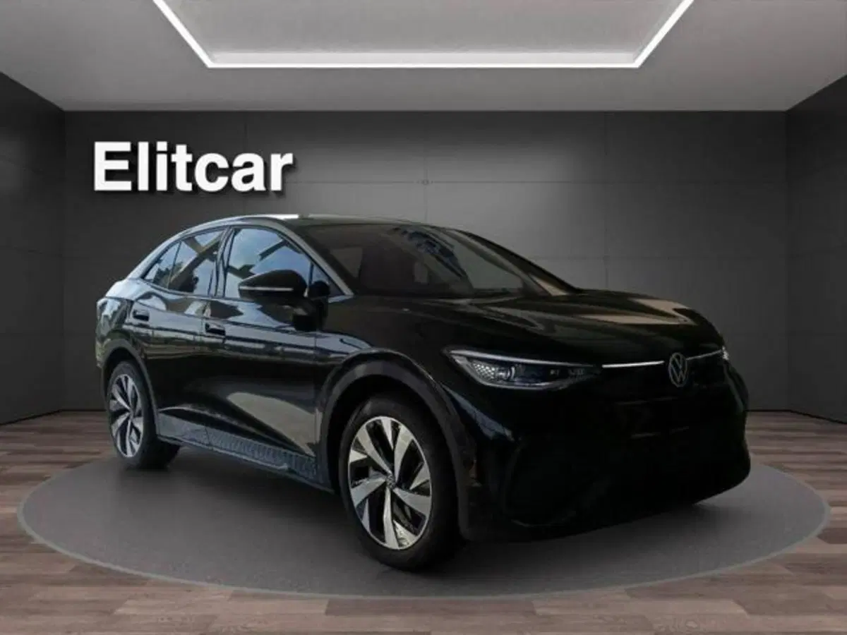 Volkswagen ID.5 nuova a Milano (2)