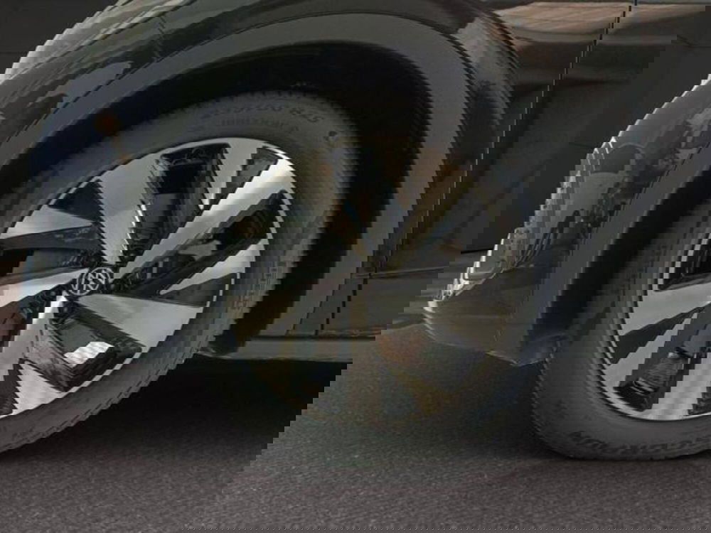 Volkswagen ID.5 nuova a Milano (5)