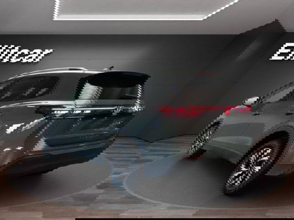 Volkswagen Tiguan nuova a Milano (7)