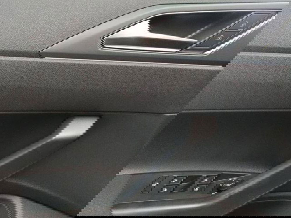 Volkswagen Polo nuova a Milano (14)