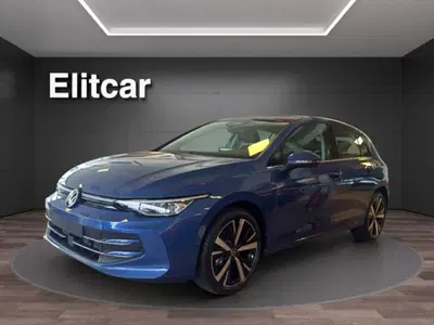 Volkswagen Golf 1.5 TSI 150 CV EVO ACT 1st Edition Style nuova a Magenta