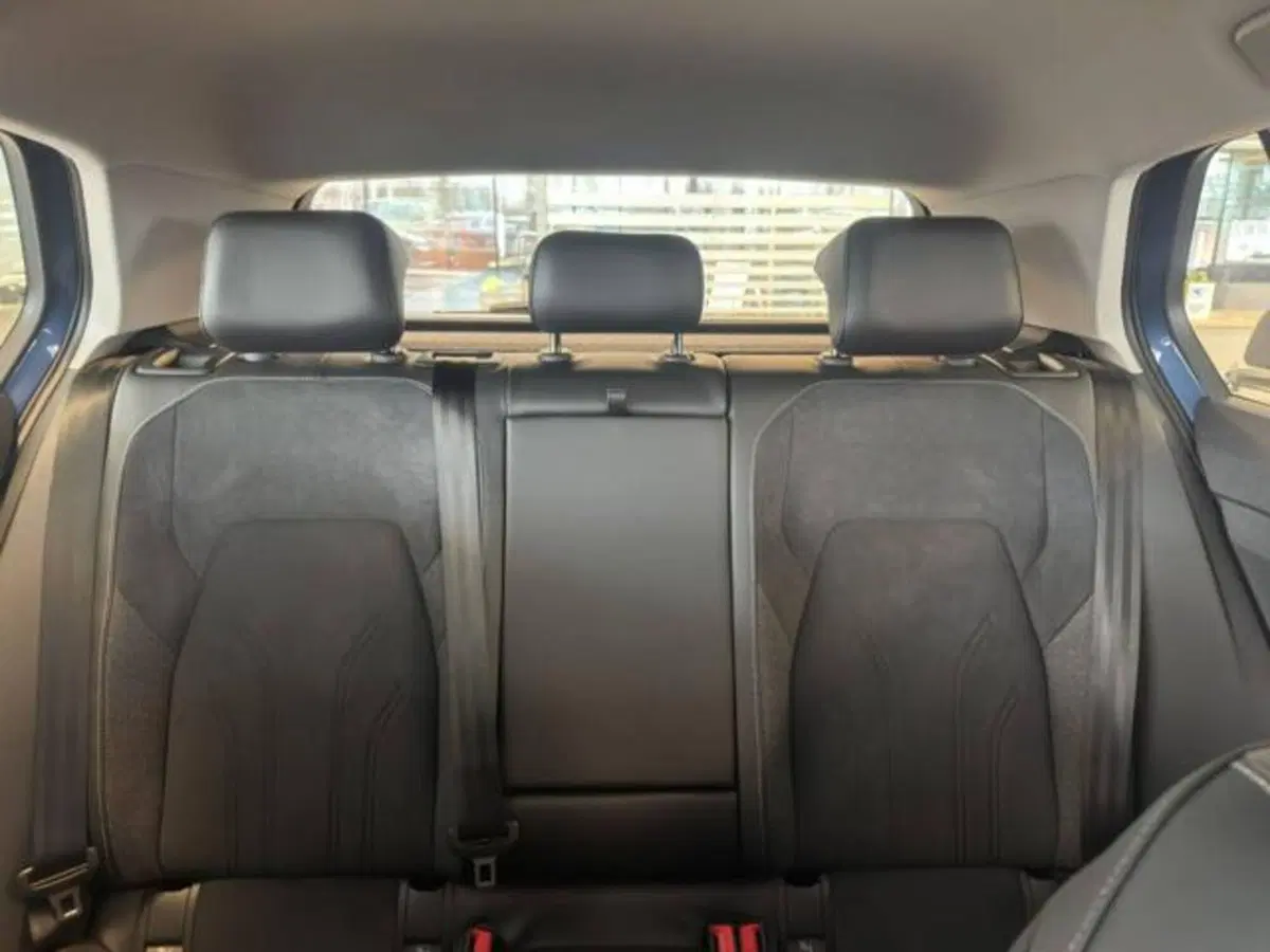 Volkswagen Golf nuova a Milano (13)
