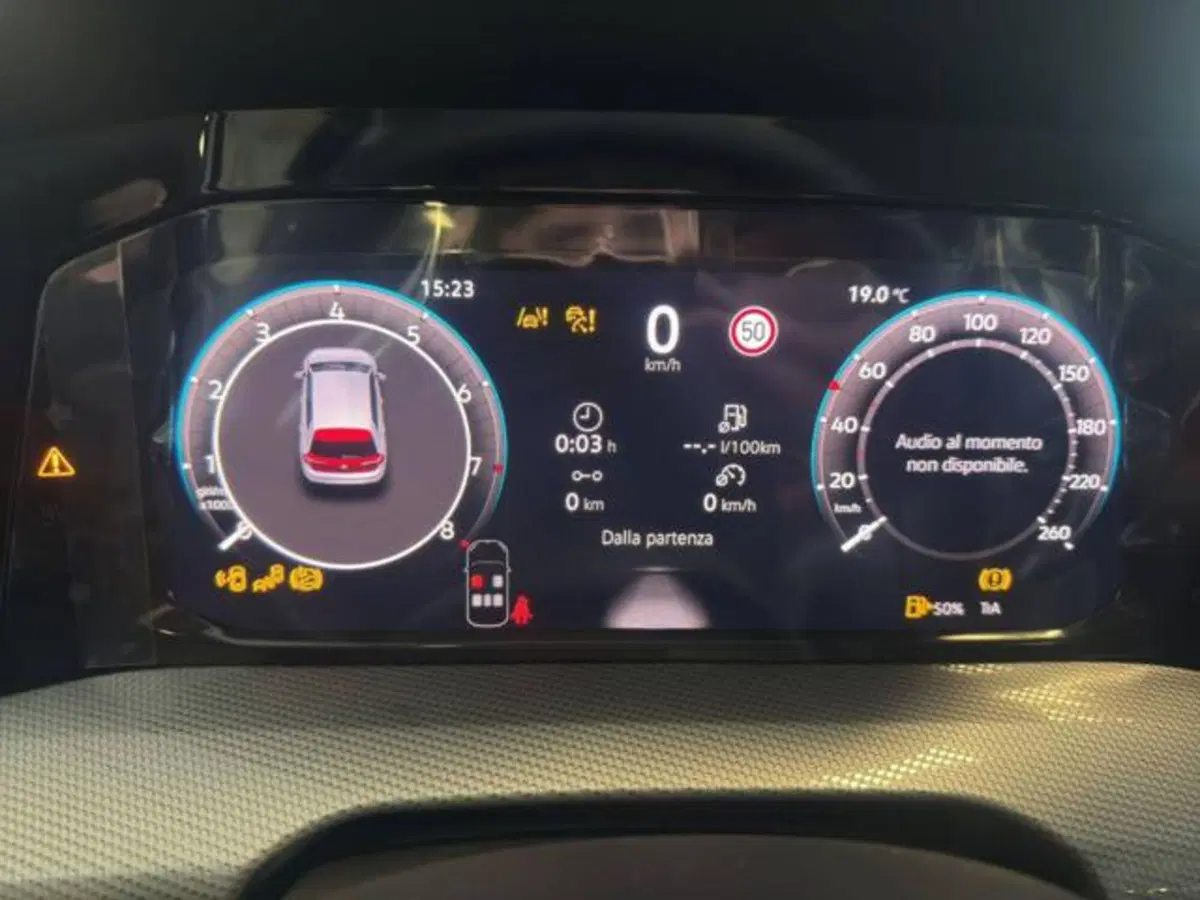 Volkswagen Golf nuova a Milano (15)