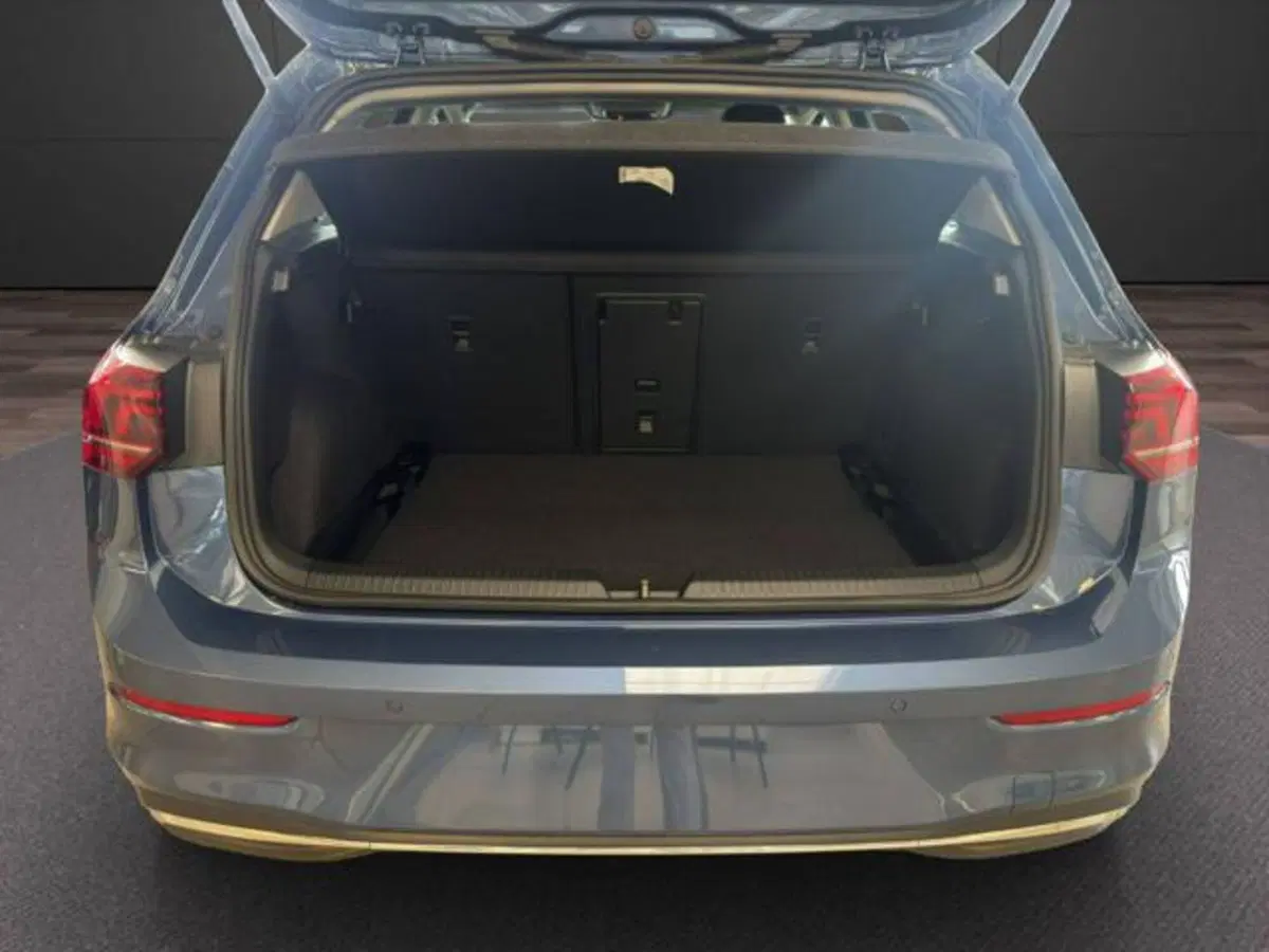 Volkswagen Golf nuova a Milano (17)