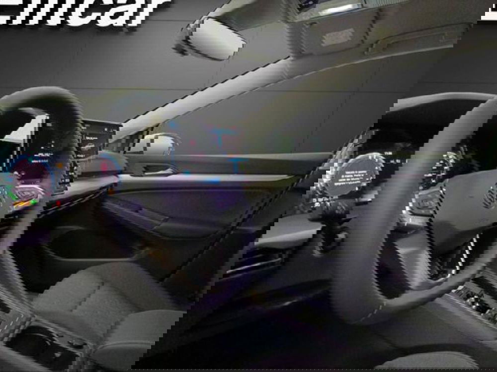 Volkswagen Golf nuova a Milano (12)