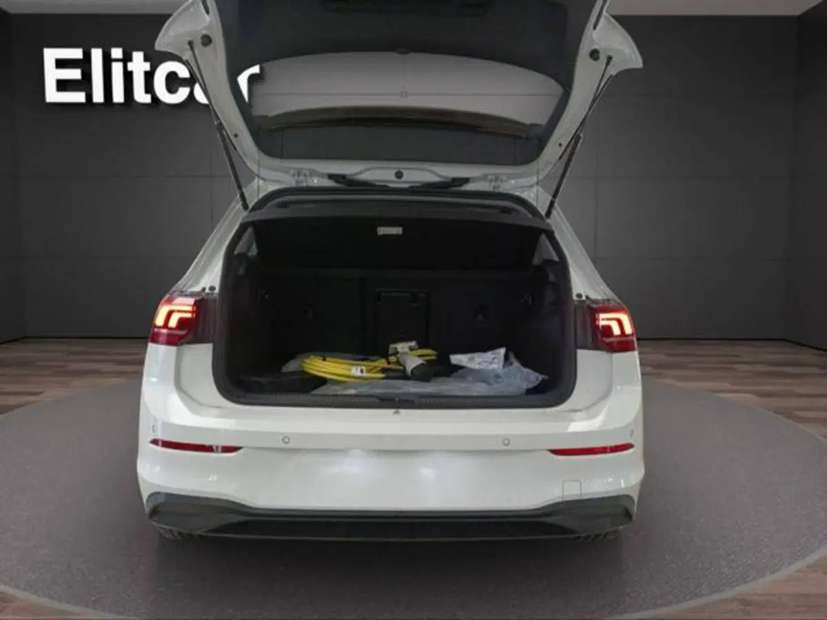 Volkswagen Golf nuova a Milano (16)