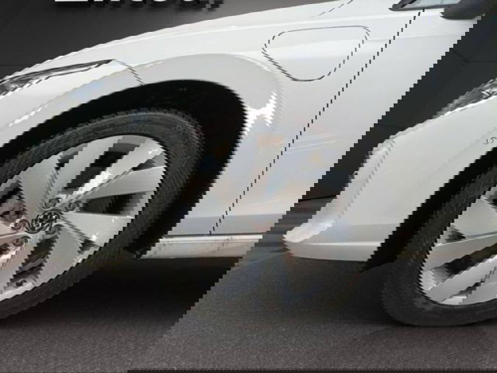 Volkswagen Golf nuova a Milano (4)