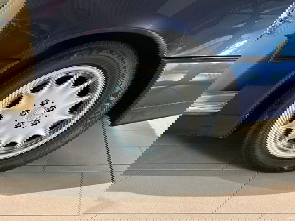 Mercedes-Benz 320 Cabrio usata a Milano (11)