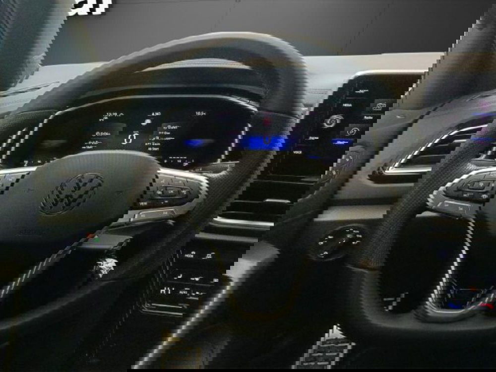 Volkswagen T-Roc usata a Novara (11)