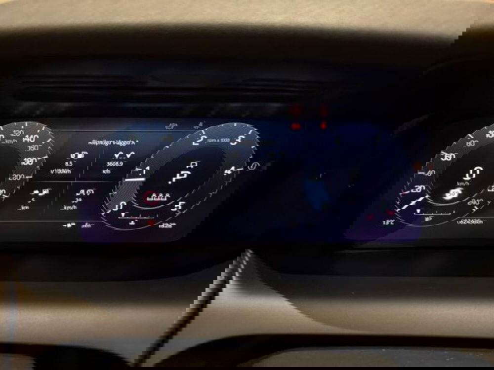 Land Rover Discovery Sport usata a Livorno (11)