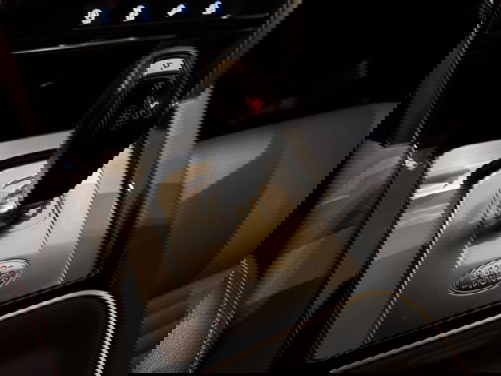 Land Rover Discovery Sport usata a Livorno (18)