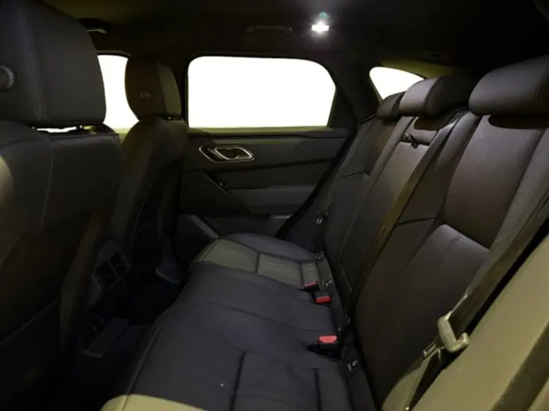 Land Rover Range Rover Velar nuova a Livorno (15)