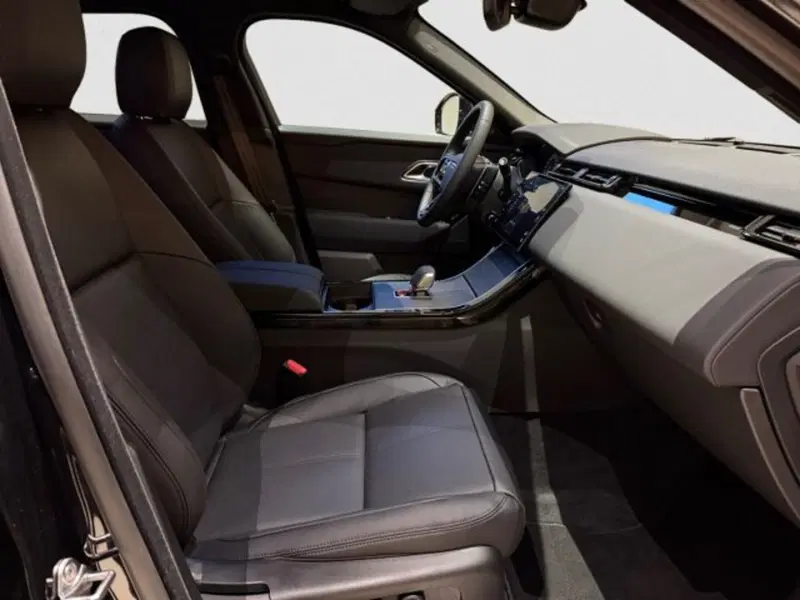Land Rover Range Rover Velar nuova a Livorno (3)