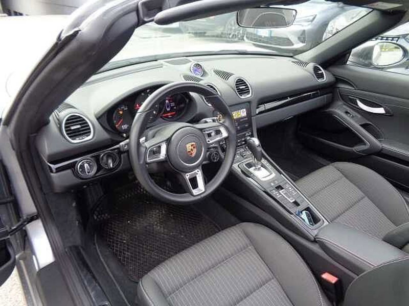 Porsche 718 Boxster  usata a Treviso (11)