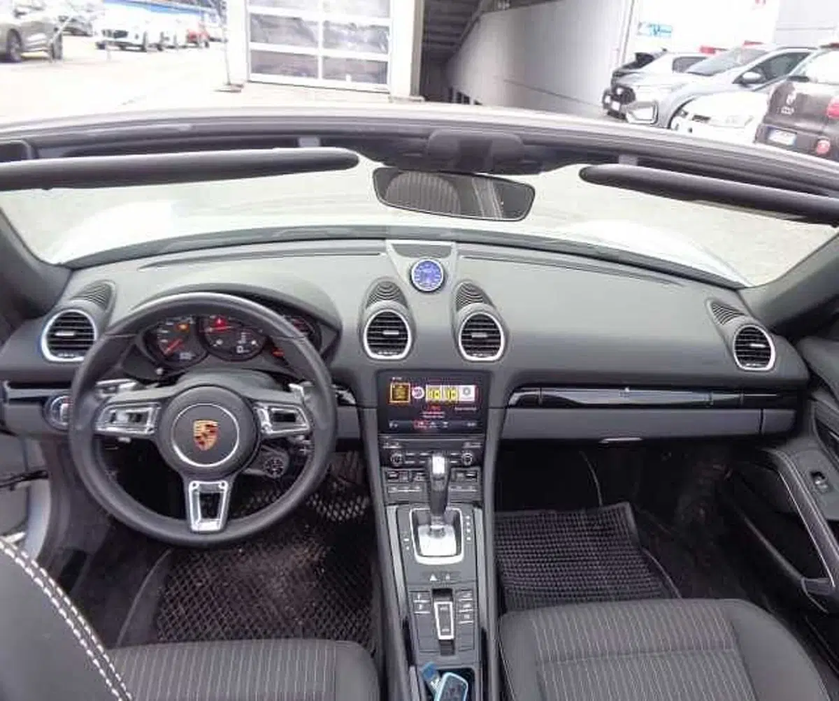 Porsche 718 Boxster  usata a Treviso (12)