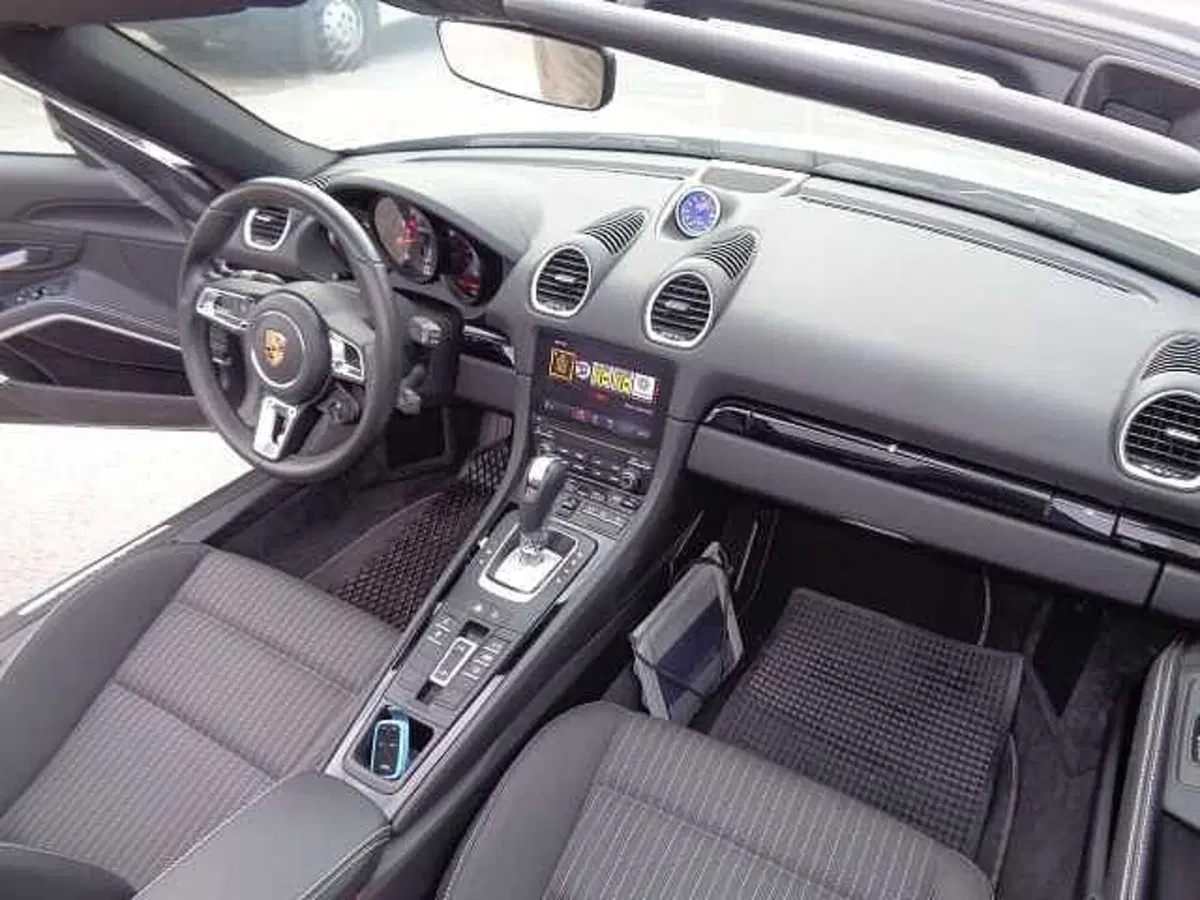 Porsche 718 Boxster  usata a Treviso (20)