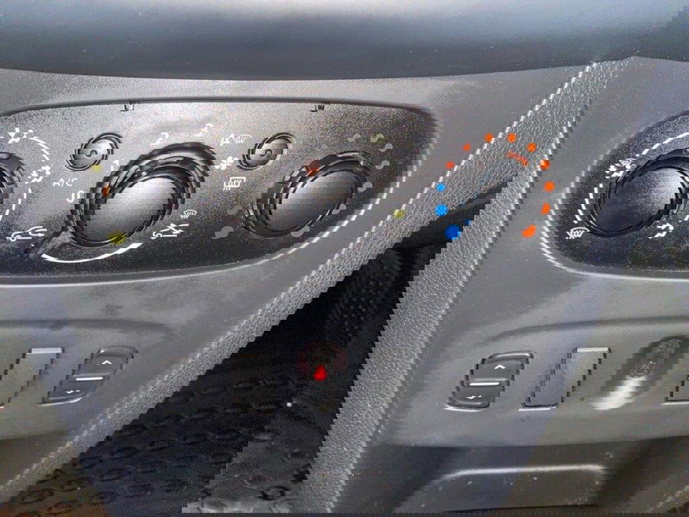 Dacia Sandero usata a Torino (10)