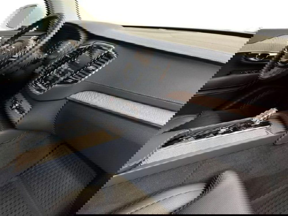 Volvo XC90 usata a Verona (16)