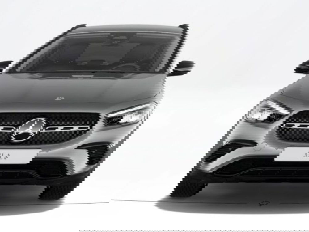 Mercedes-Benz GLA SUV nuova a Verona (3)