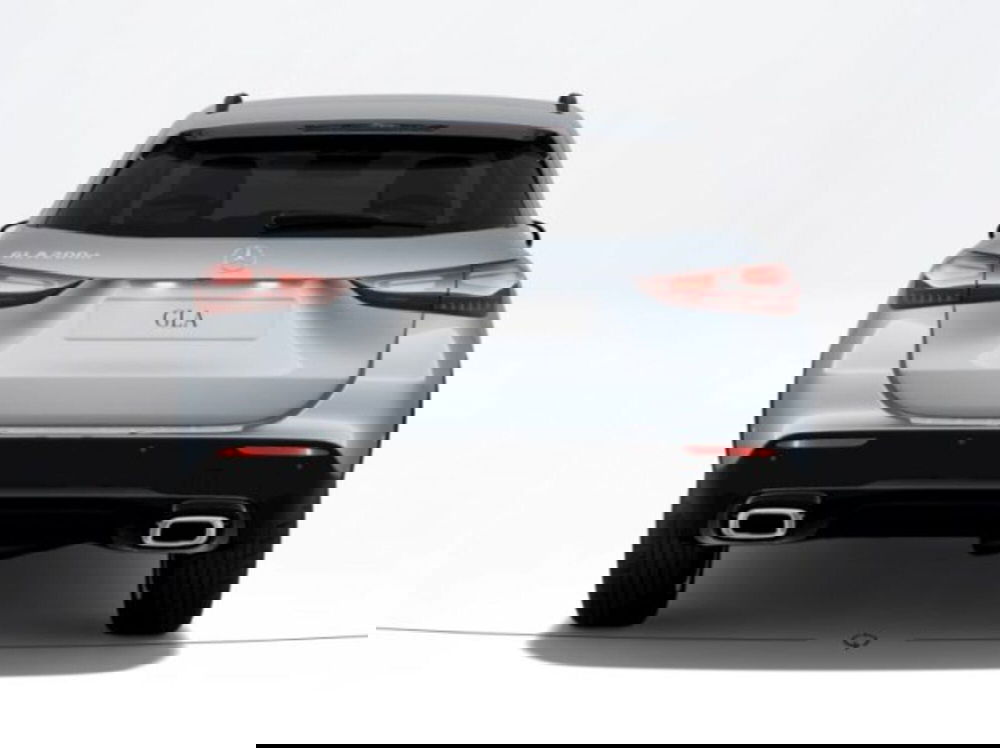 Mercedes-Benz GLA SUV nuova a Verona (4)