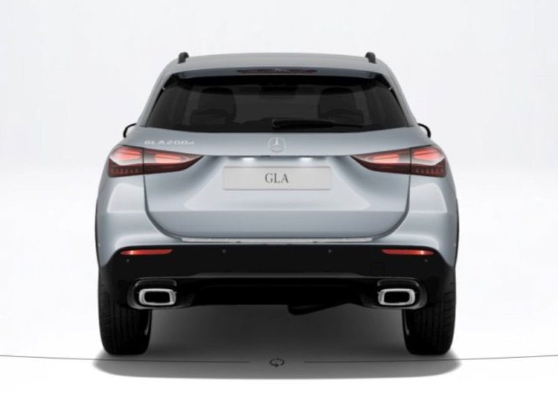 Mercedes-Benz GLA SUV nuova a Verona (4)