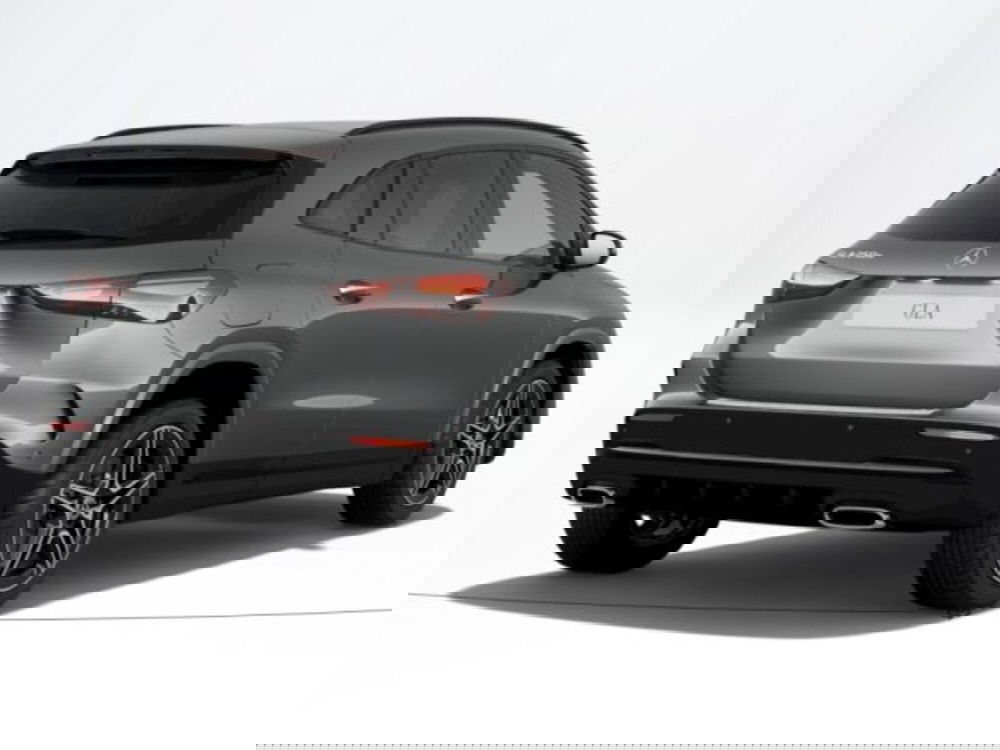 Mercedes-Benz GLA SUV nuova a Verona (2)