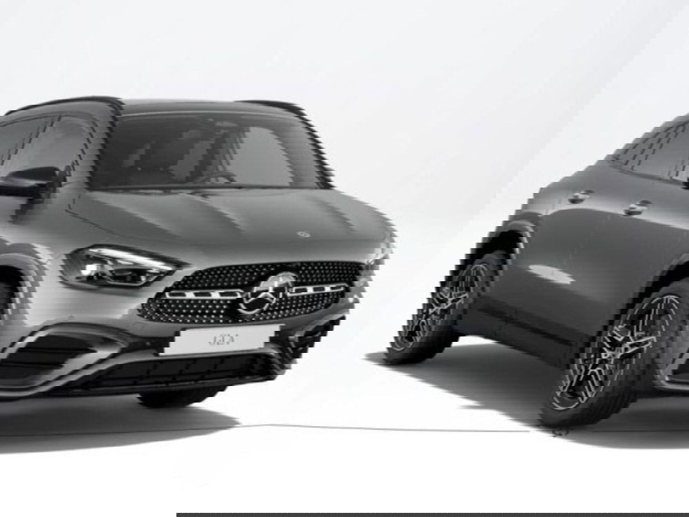 Mercedes-Benz GLA SUV nuova a Verona