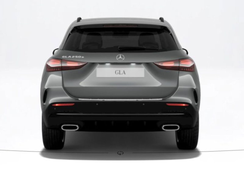 Mercedes-Benz GLA SUV nuova a Verona (4)