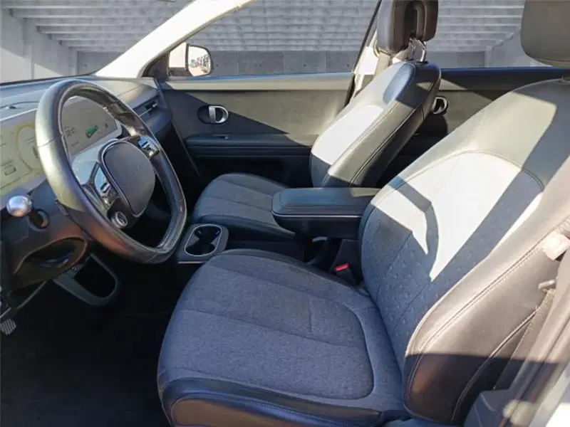 Hyundai Ioniq 5 usata a Bari (11)