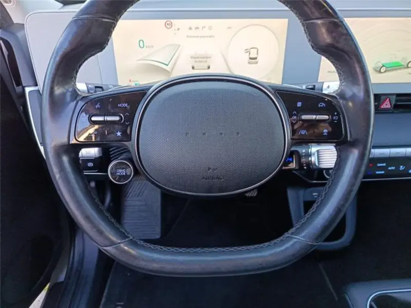 Hyundai Ioniq 5 usata a Bari (15)