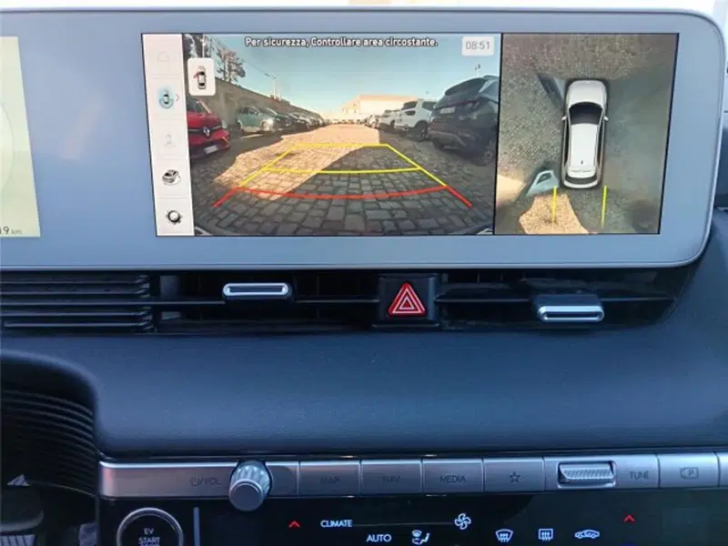 Hyundai Ioniq 5 usata a Bari (20)