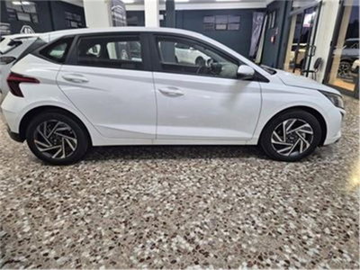 Hyundai i20 1.0 t-gdi Connectline 90cv mt nuova a Bari