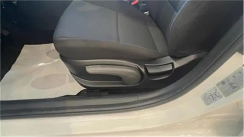 Hyundai i20 nuova a Bari (8)