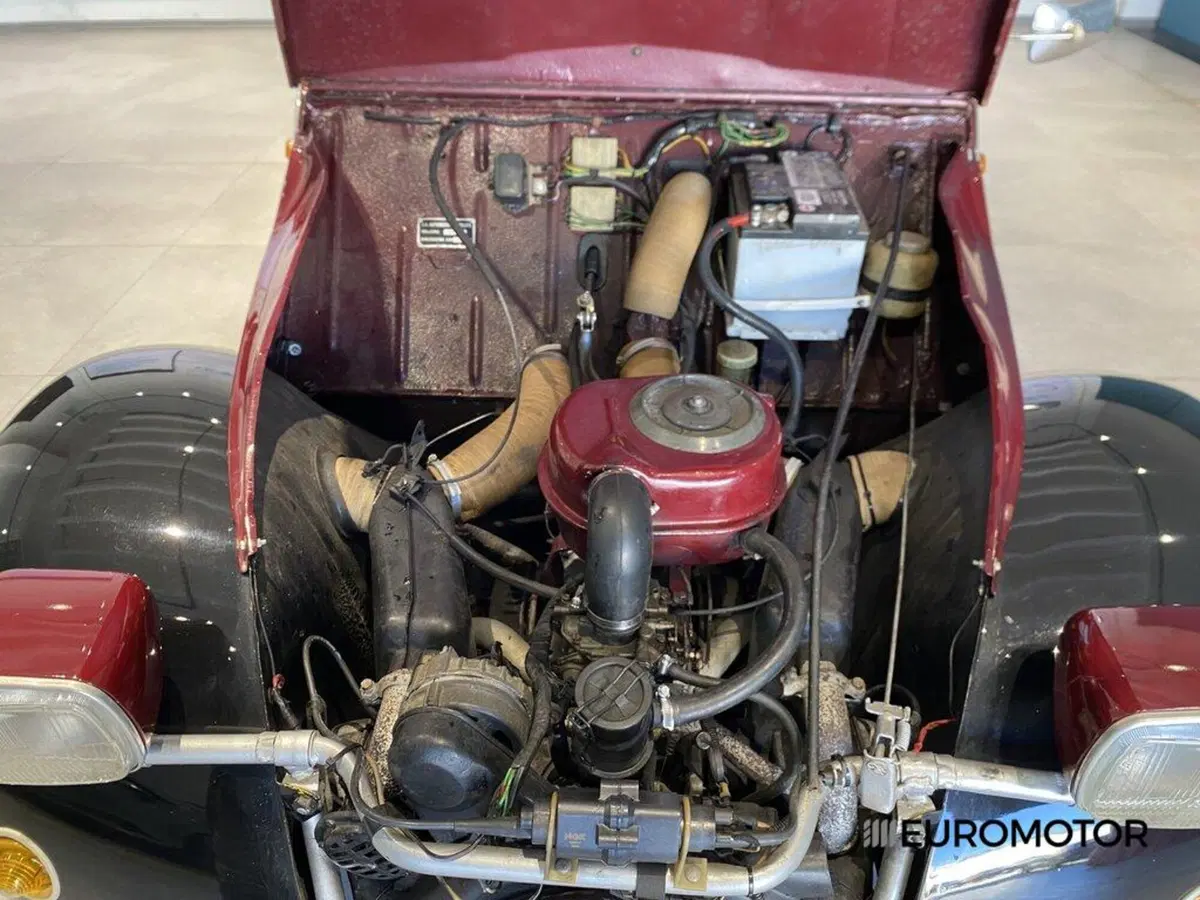 Citroen 2CV usata a Bari (15)