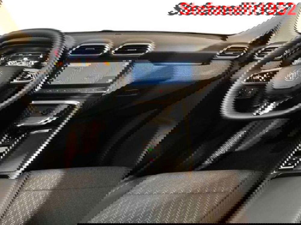 Mg ZS EV nuova a Bologna (13)