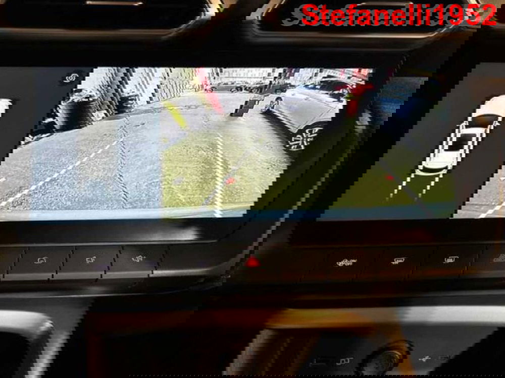 Mg ZS EV nuova a Bologna (12)