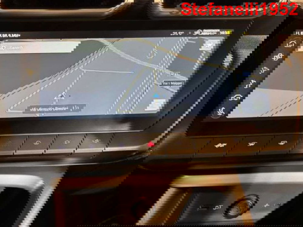 Mg ZS EV nuova a Bologna (17)