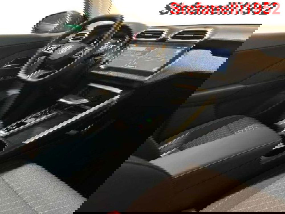 Mg ZS EV nuova a Bologna (15)