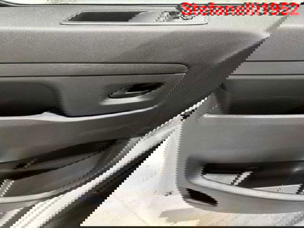 Opel Vivaro Furgone nuova a Bologna (10)