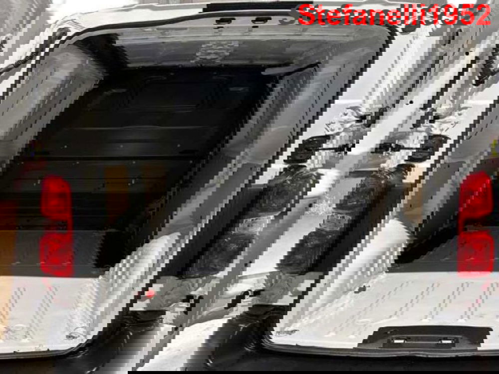 Opel Vivaro Furgone nuova a Bologna (7)