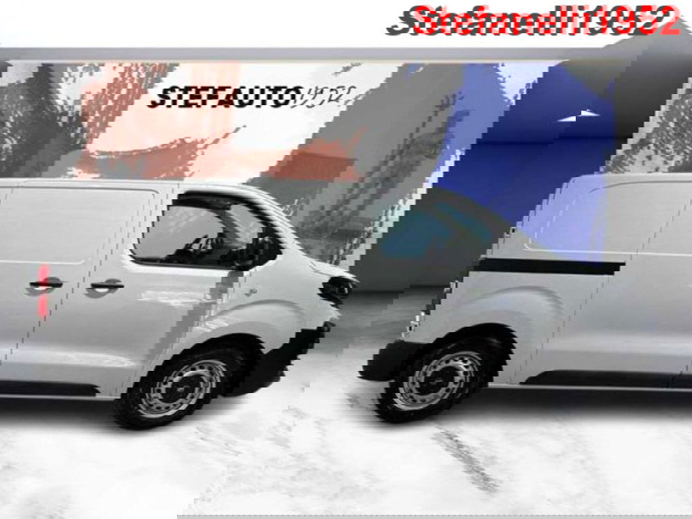 Opel Vivaro Furgone nuova a Bologna (2)