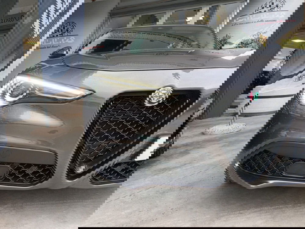Alfa Romeo Stelvio usata a Bari (2)