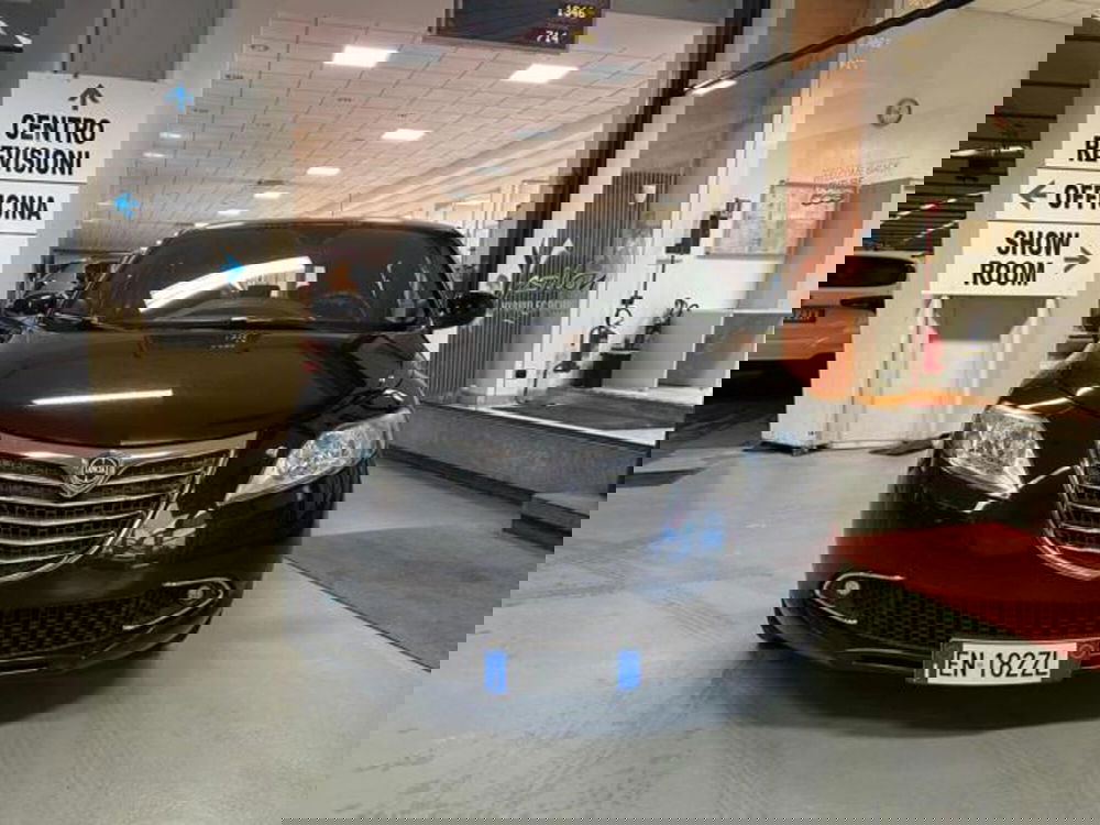 Lancia Ypsilon usata a Vercelli (2)