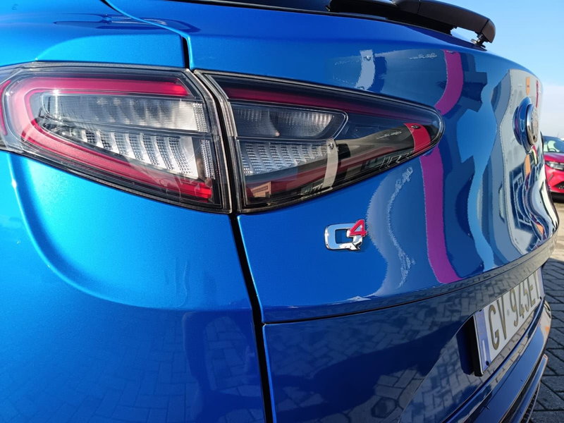 Alfa Romeo Stelvio usata a Alessandria (11)